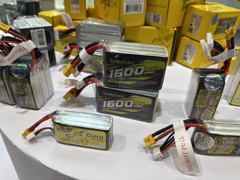 足球无人机电池