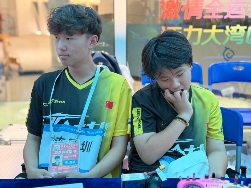 小白、果果，