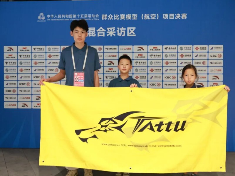 虞靖淳、虞恩宁、王世奥